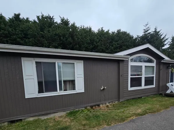1038 Shawn Ave, Oak Harbor, WA 98277
