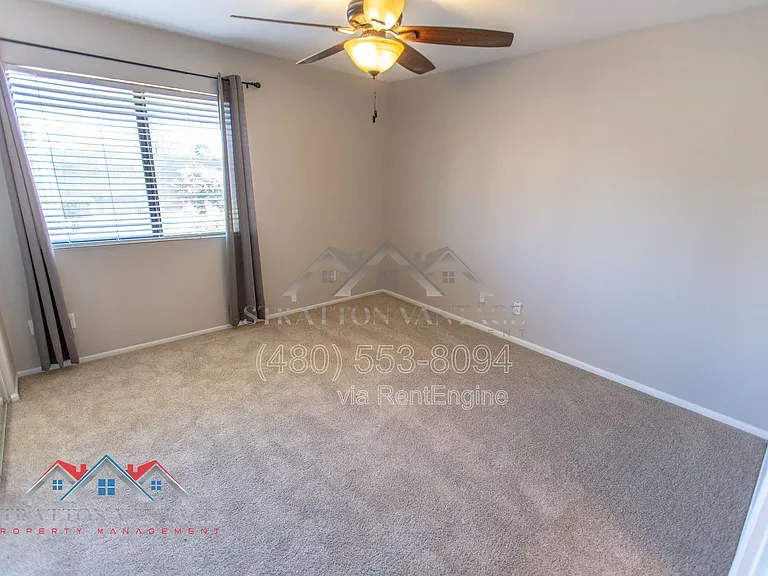 2105 E Donald Dr — Photo 15