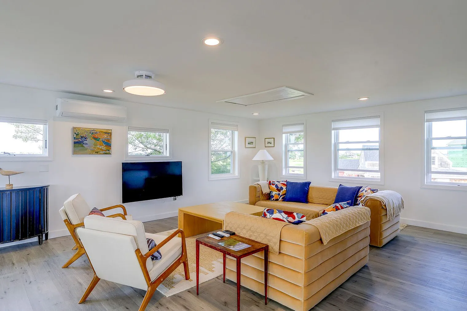 4 bed, 2.0 bath, 1797 sqft, $4,625 — Photo 3
