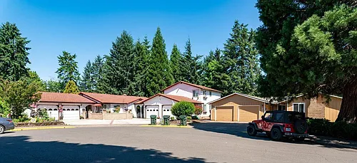 Lynda Vista Duplexes Photo 1