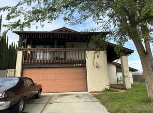 23141 La Granja Dr, Santa Clarita, CA 91354