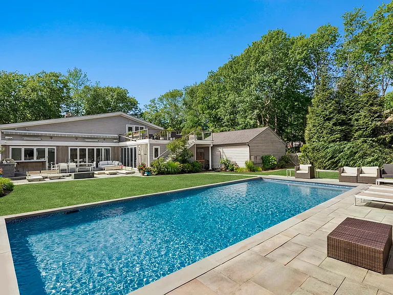 42 Birch Dr — Photo 2