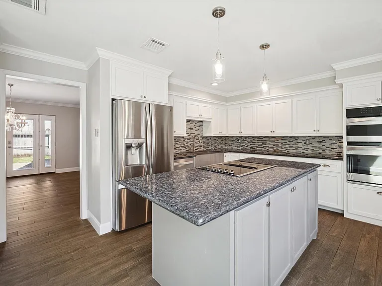 1311 Ambergate Dr — Photo 8