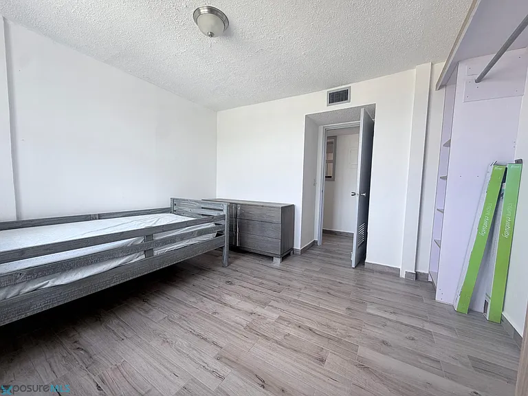 40 Calle 10 #12C — Photo 24