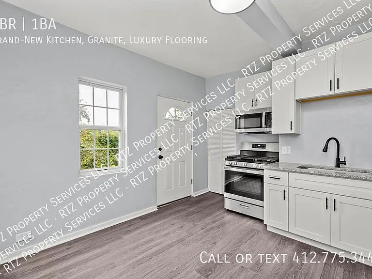 904 Hilltop St #B — Photo 4