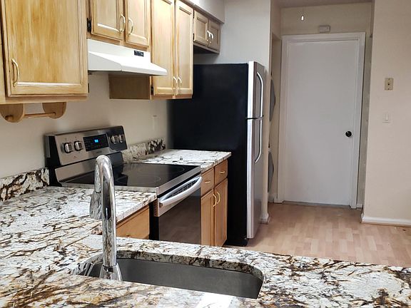 4th image of 10803 Cypress Glen Dr