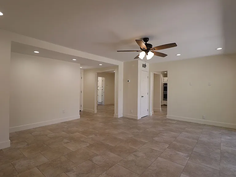 707 N College Dr — Photo 4