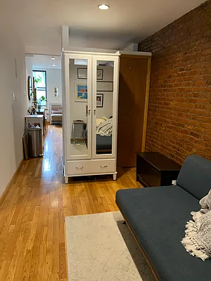 Rented by Loftey LLC | media 9