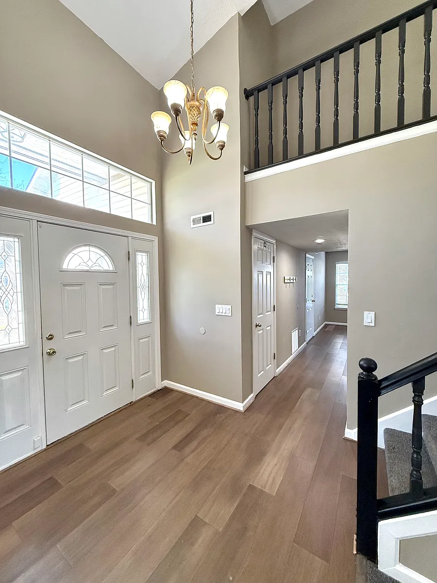 Building Photo - 3025 Scottsdale Dr
