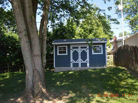 5th image of 1857 Clearbrook Dr