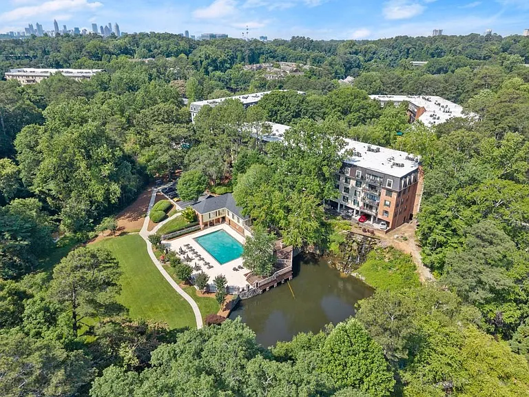 25312 Plantation Dr NE — Photo 45