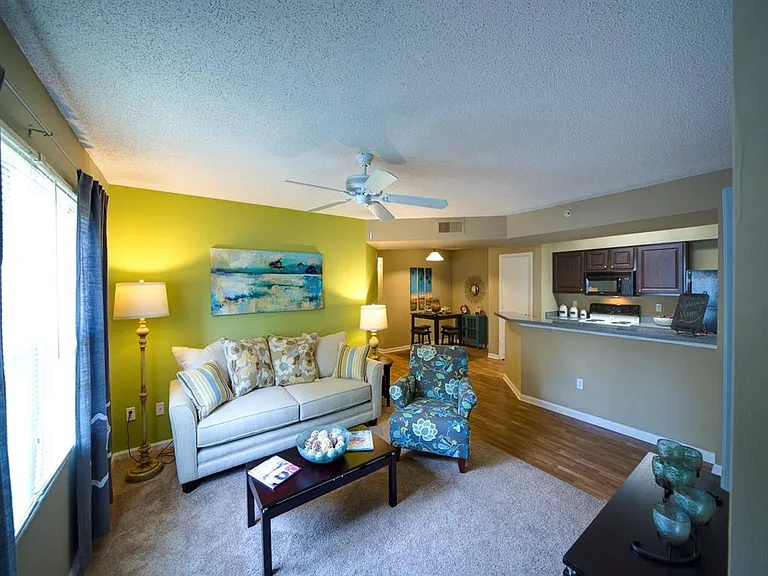 Leigh Meadows Apartments — Photo 11