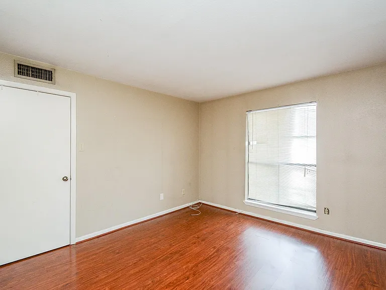 8519 Hearth Dr #26 — Photo 6
