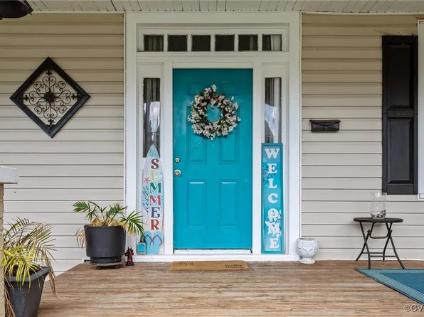 306 Hamilton Ave, Colonial Heights, VA 23834