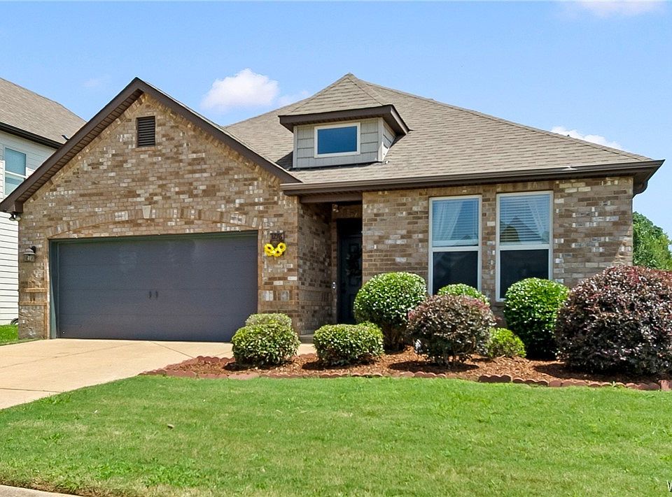 1st image of 1276 Maxwell Cir