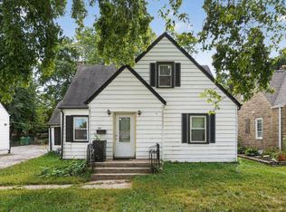 10417 W Palmer Ave, Melrose Park, IL 60164