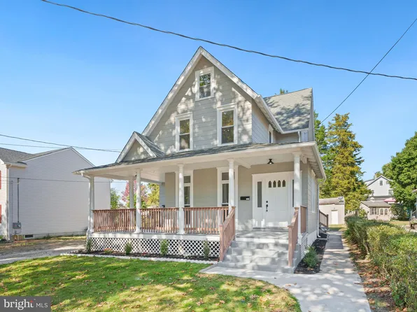105 Princeton Ave, Stratford, NJ 08084