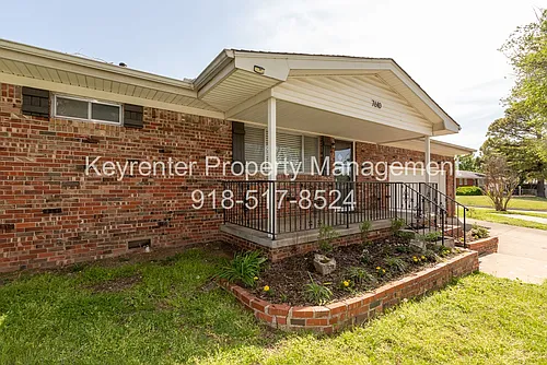 7610 E 21st Pl Photo 1