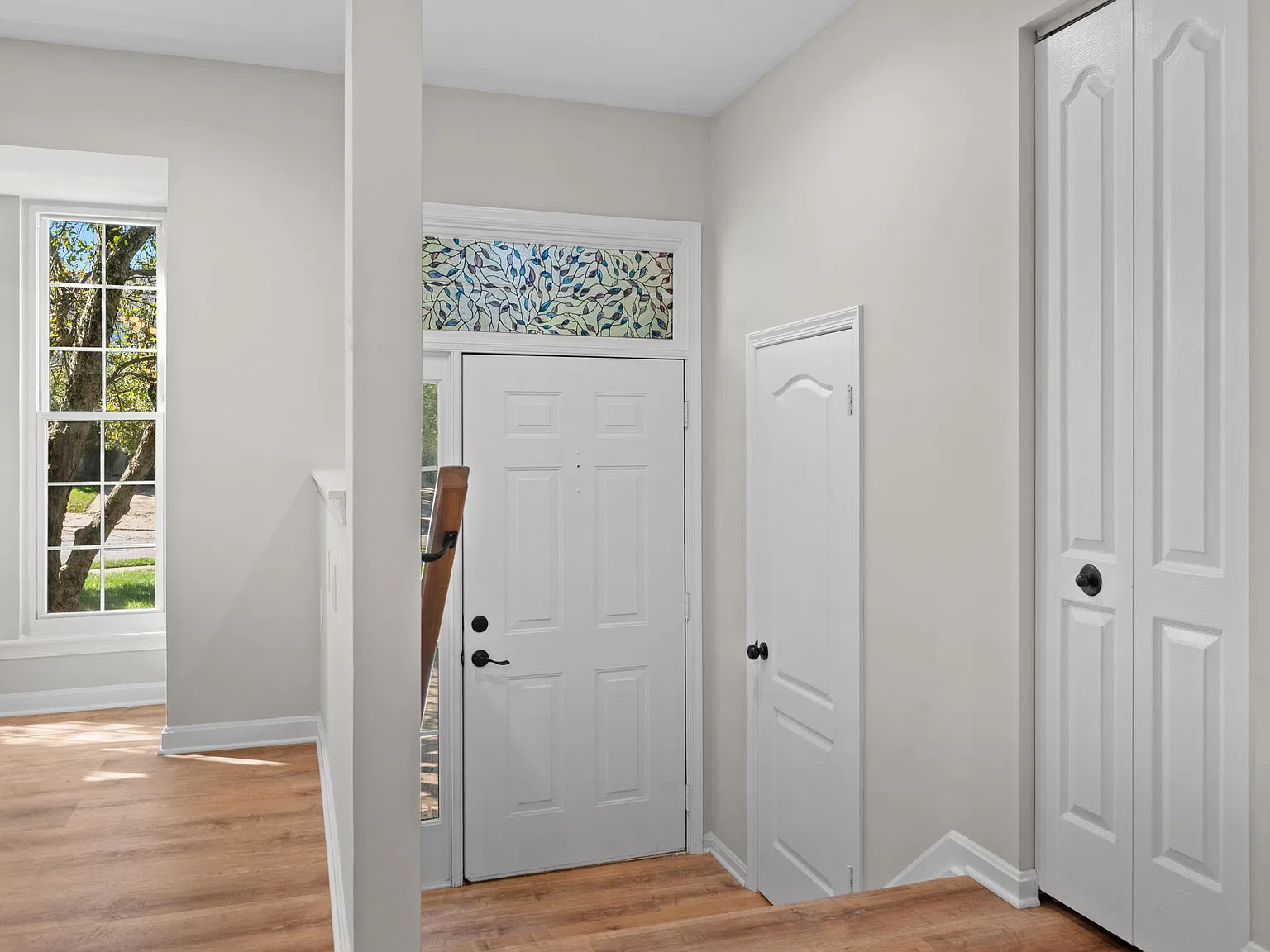 3 bed, 3.5 bath, 2054 sqft, $2,800 — Photo 2