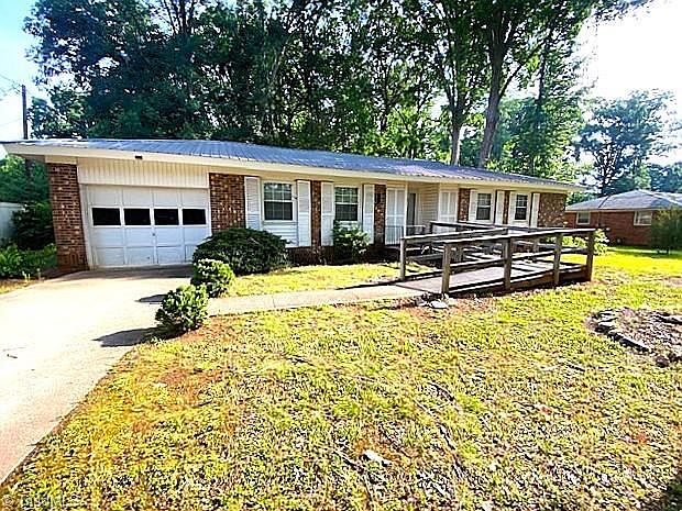 1st image of 647 Hodgin Valley Rd
