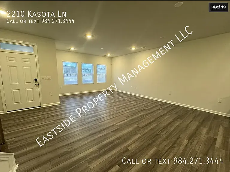 2210 Kasota Ln — Photo 2