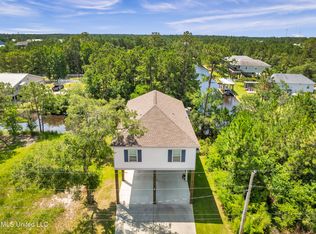 11024 Missouri St, Bay Saint Louis, MS 39520
