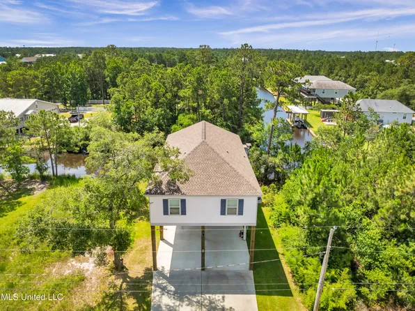 11024 Missouri St, Bay Saint Louis, MS 39520