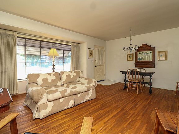 5th image of 1624 Hacienda Pl