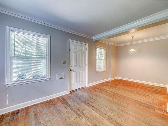 3rd image of 7539 Belleview Ave