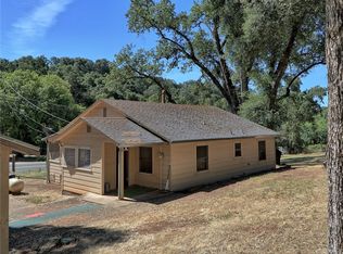 2963 Lakeview Dr, Nice, CA 95464