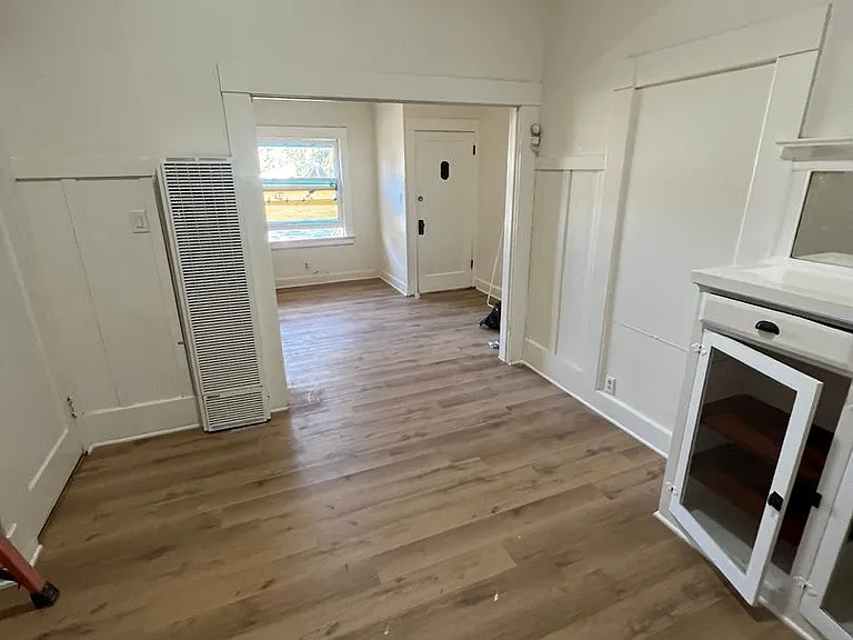 738 E Santa Barbara St — Photo 5