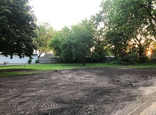 2962 Shadow Ln, Oshkosh, WI 54901