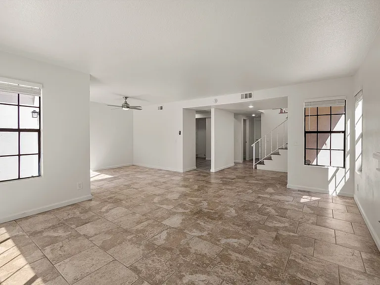 750 Rialto St — Photo 12