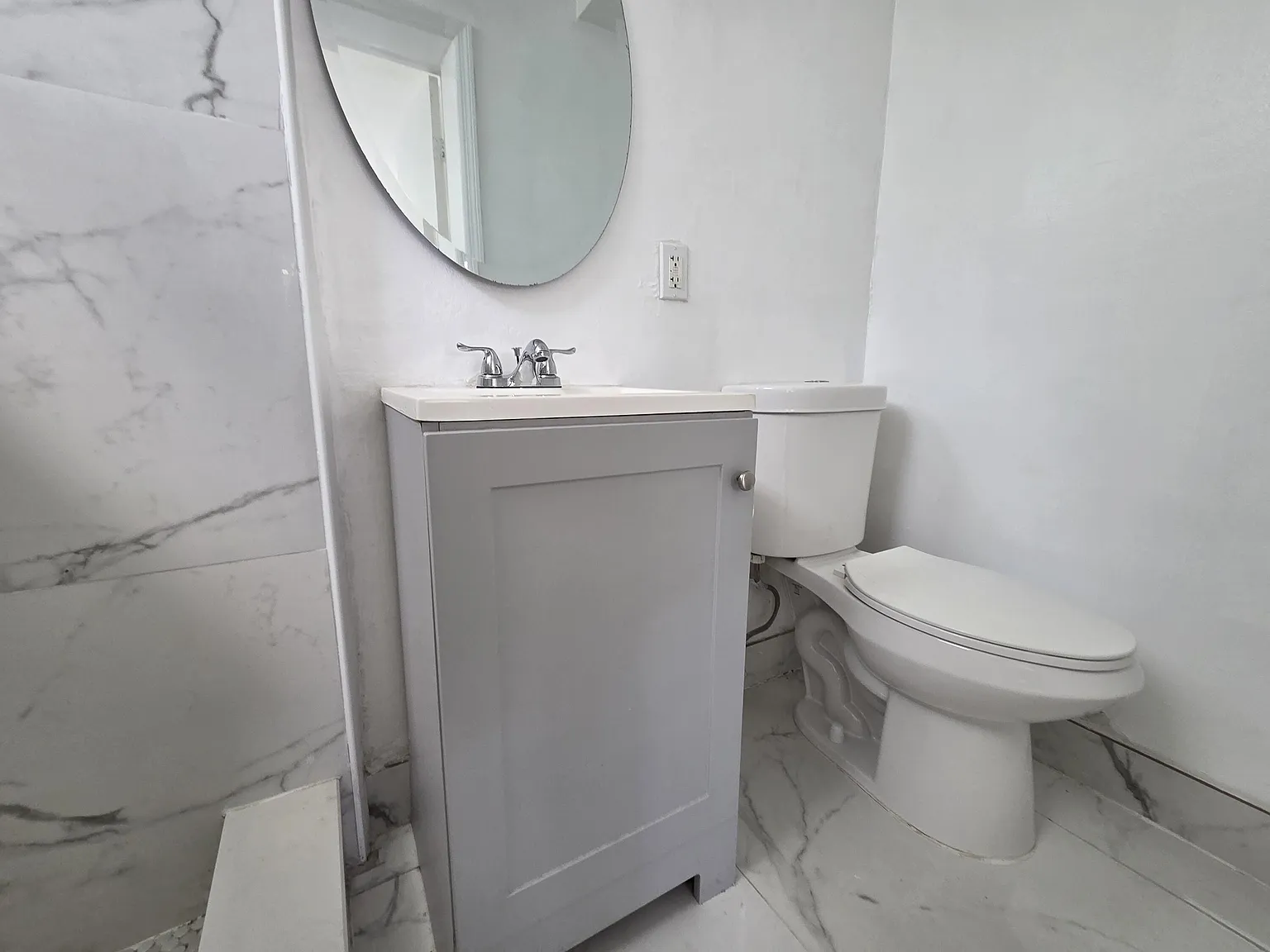 1 bed, 1.0 bath, 2136 sqft, $1,595 — Photo 3