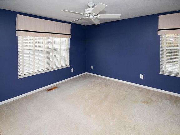 3rd image of 24900 Grove Pond Way #66