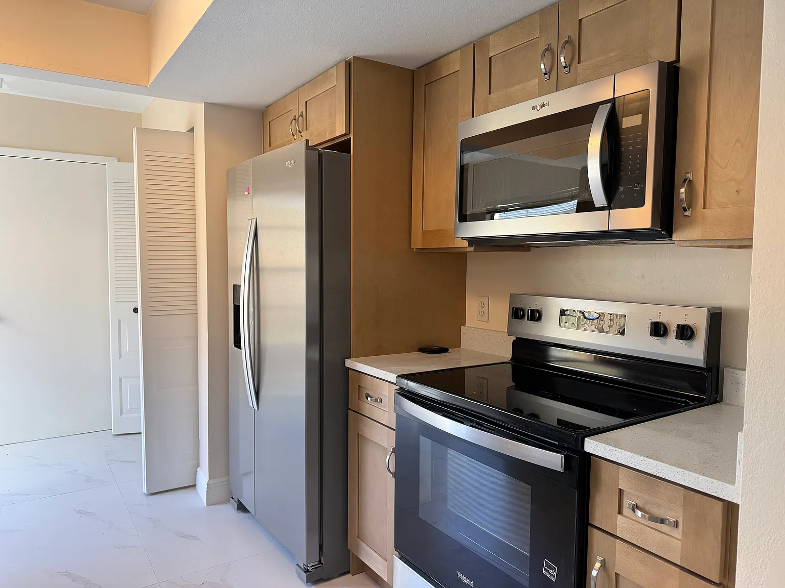 3 bed, 1244 sqft, $2,175 — Photo 4