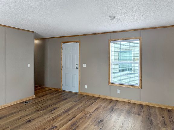 4th image of 609 N Morton St #13