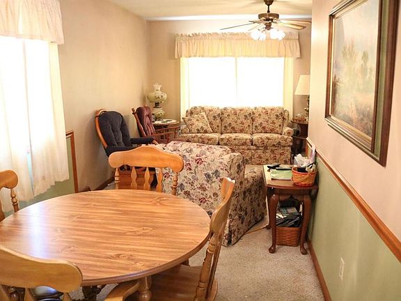 5th image of 205 Rose Ave