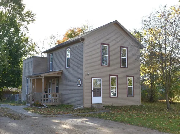 4729 1st St, Columbiaville, MI 48421