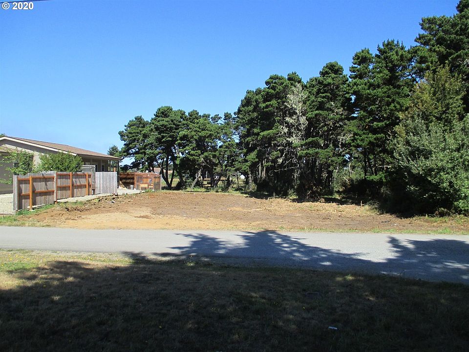 2nd image of 0 13th St SW