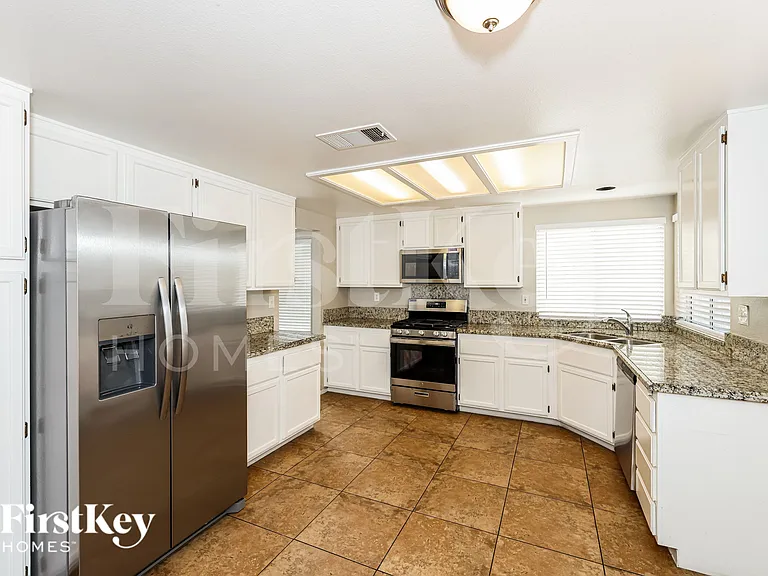 1683 Black Hills Way — Photo 8