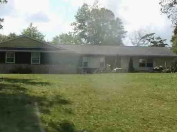 4100 Boggs Rd, Zanesville, OH 43701