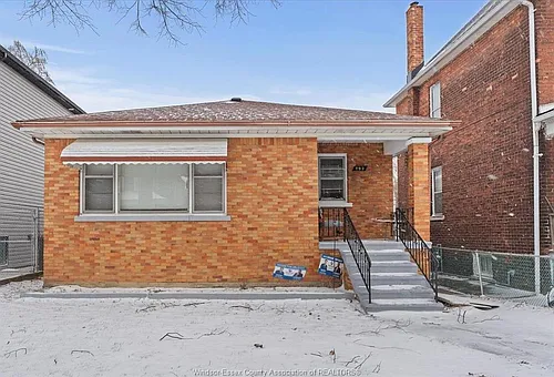 732 Church St #UPPER Photo 1