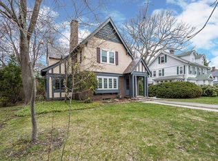 108 Beeching St, Worcester, MA 01602