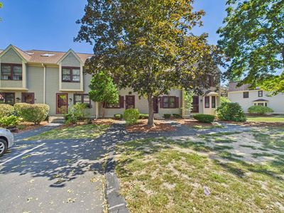 28 Bartemus Trail, Nashua, NH, 03063