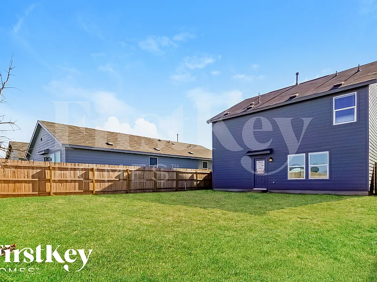 10707 Prusiner Dr — Photo 17