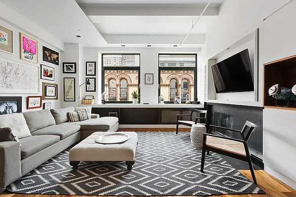 Sold by Compass | media 1