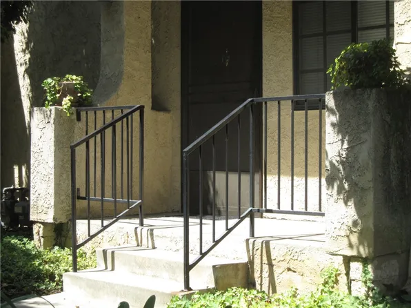 153 W 9th St APT 10, Azusa, CA 91702