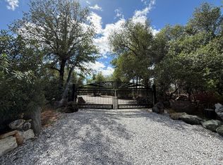 12333 Quartz Hill Rd, Redding, CA 96003