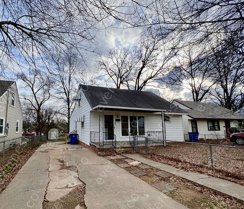 1st image of 308 W 51st St